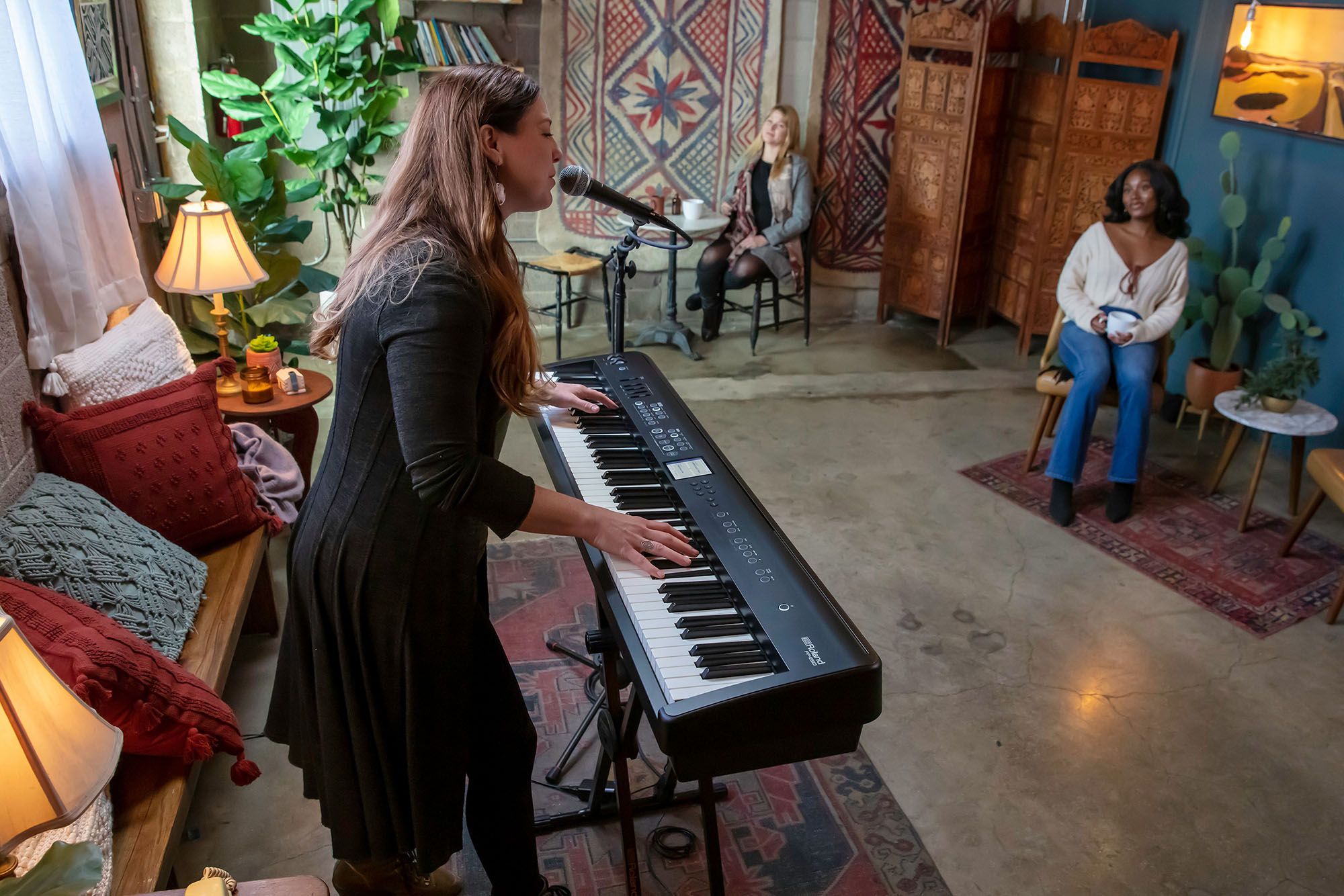 Stage pianos