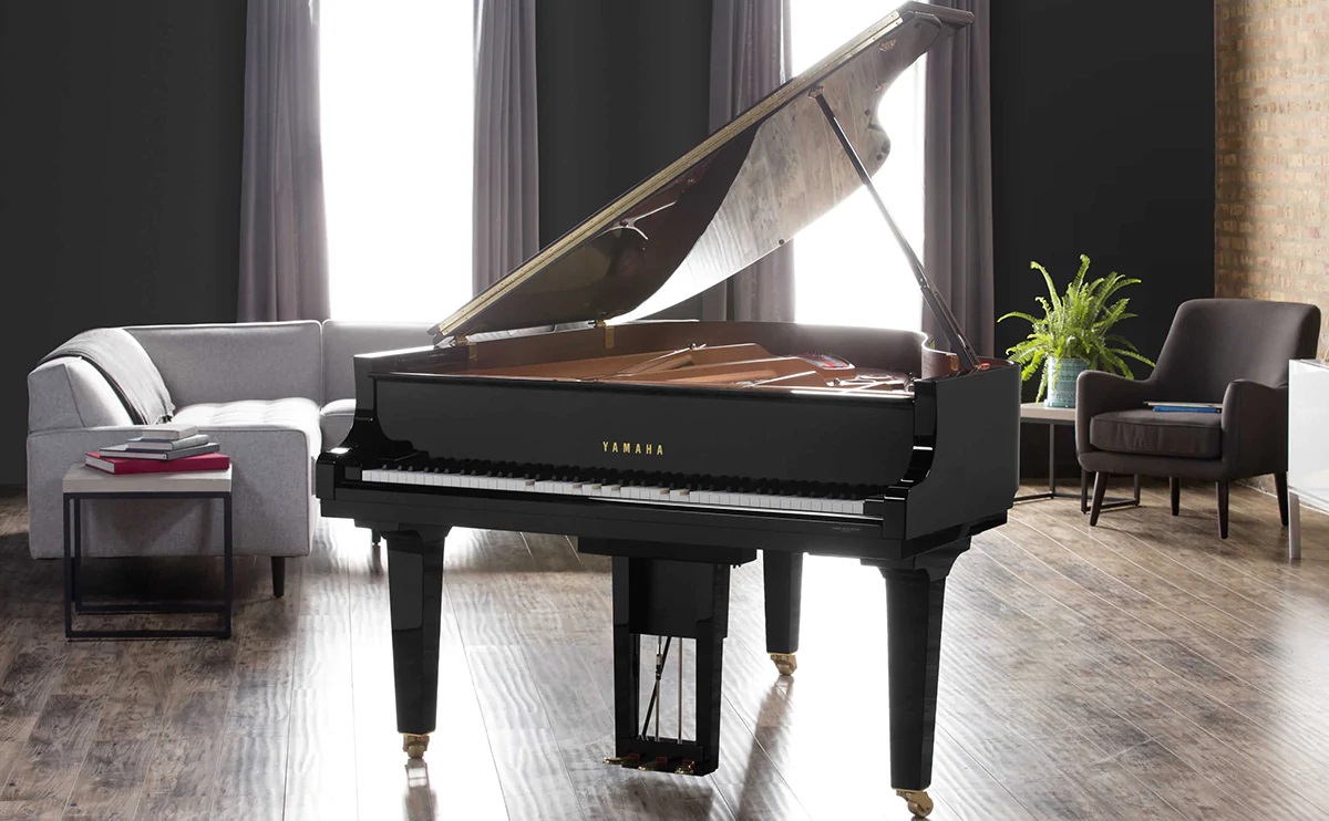 Yamaha Piano's en Vleugels