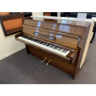 Steinway & Sons F-104 (1967)