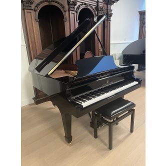 Steinway & Sons M-170 (1967)