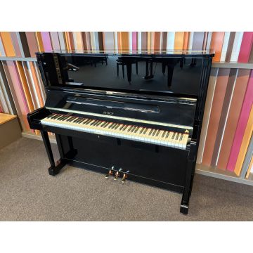 Petrof 125 IV (2003)