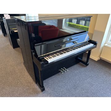 Yamaha U30BL (4586631)