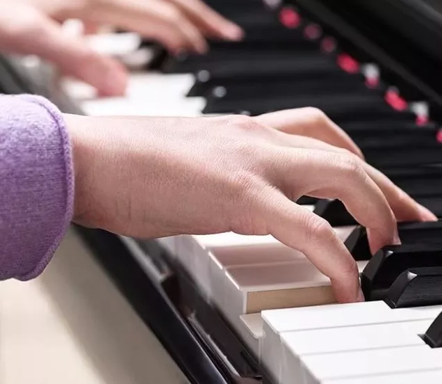 Yamaha Clavinova GrandTouch klavier