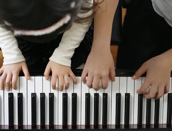 Vind een pianoleraar - Piano leren spelen